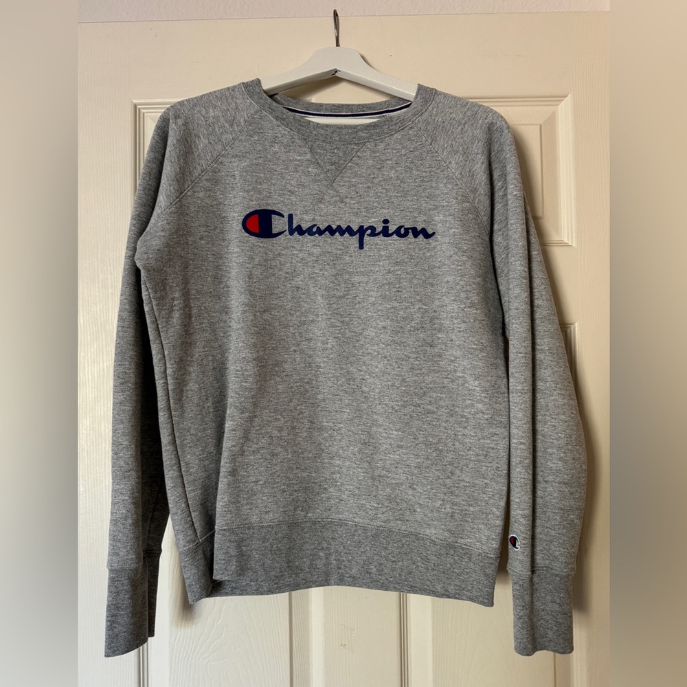 NWOT Champion Crewneck Sweatshirt